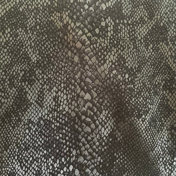 Simply Vera VeraWang Black Reptile Print Skinny Pants Size L Stretchy Going Out - Picture 6 of 9